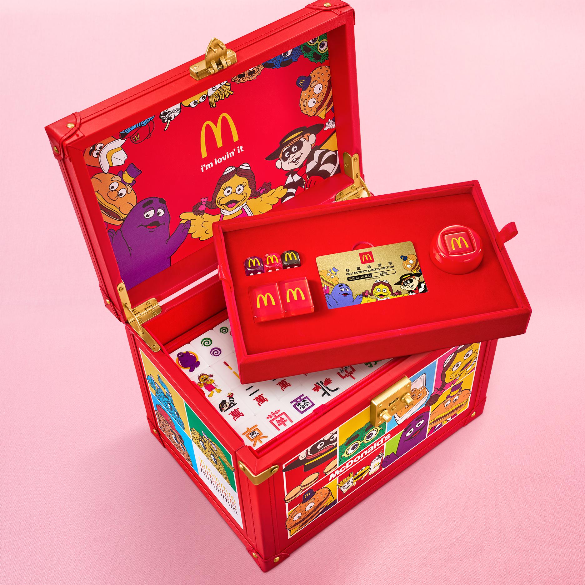 麥當勞50周年限定！麥當勞樂園人物水晶麻雀套裝$988 限量1,850套明天起